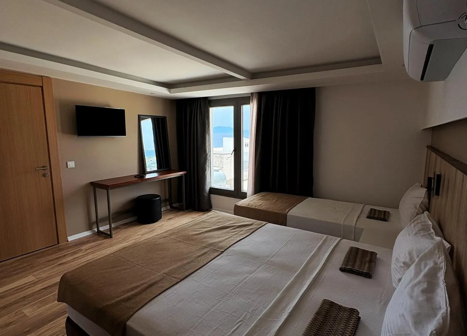 בודרום Loca Centre Hotel