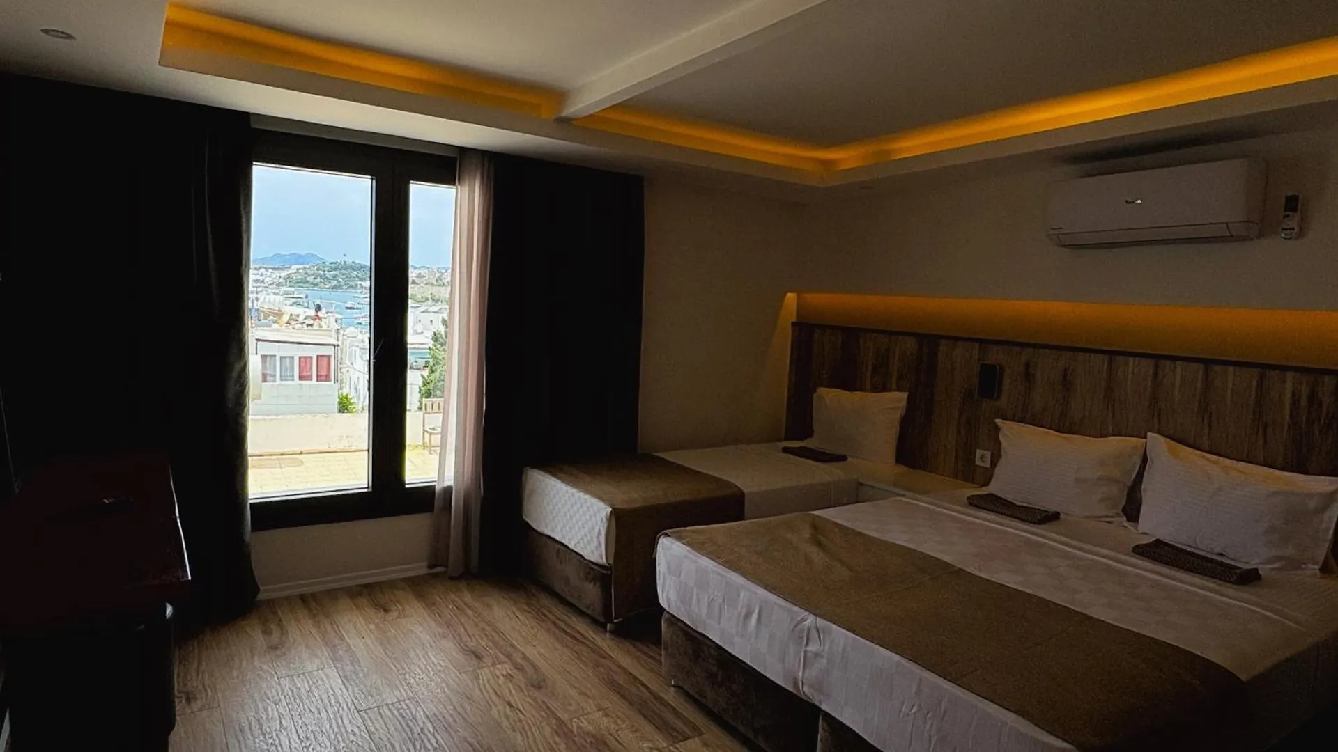בודרום Loca Centre Hotel