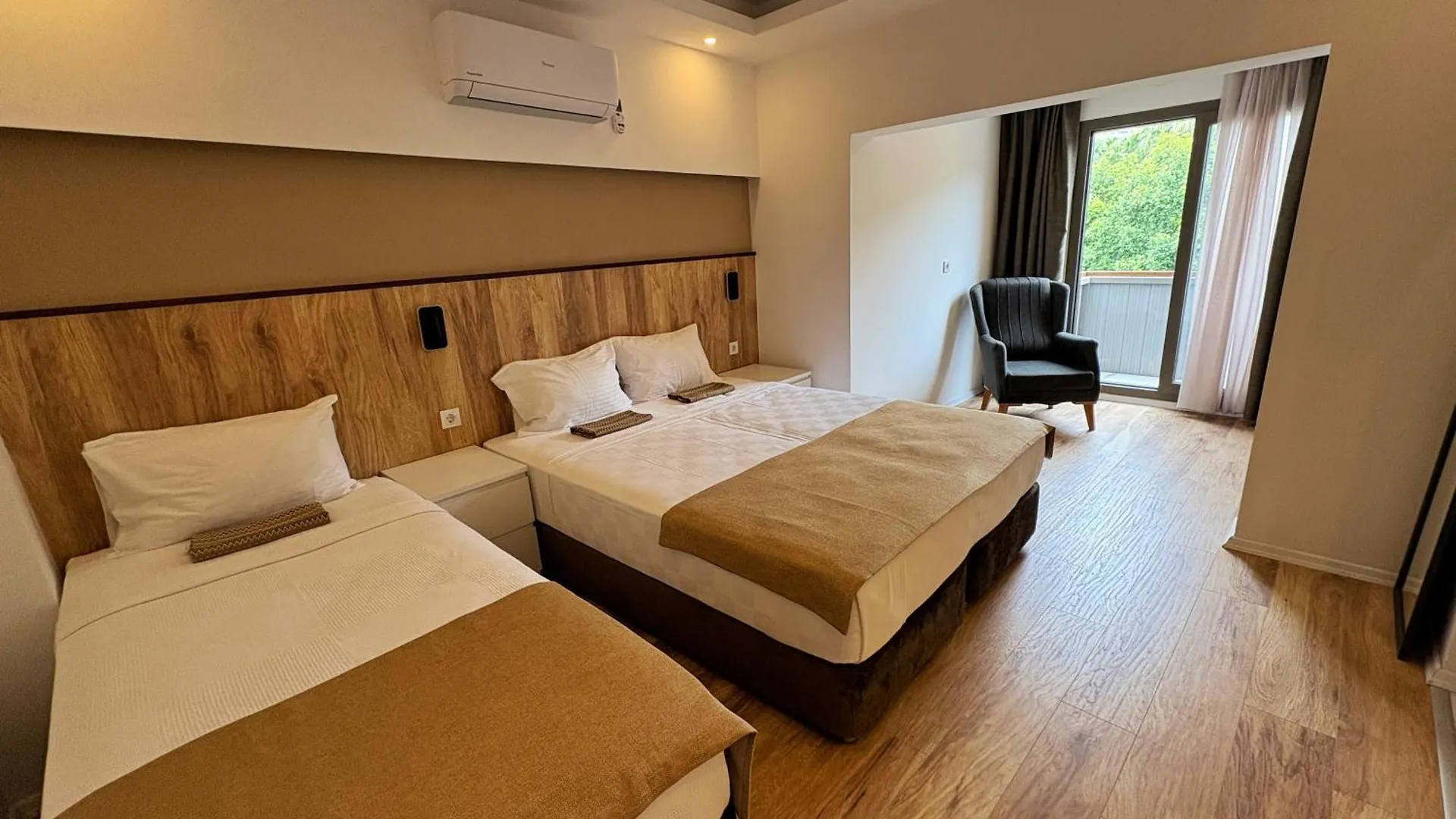 בודרום Loca Centre Hotel