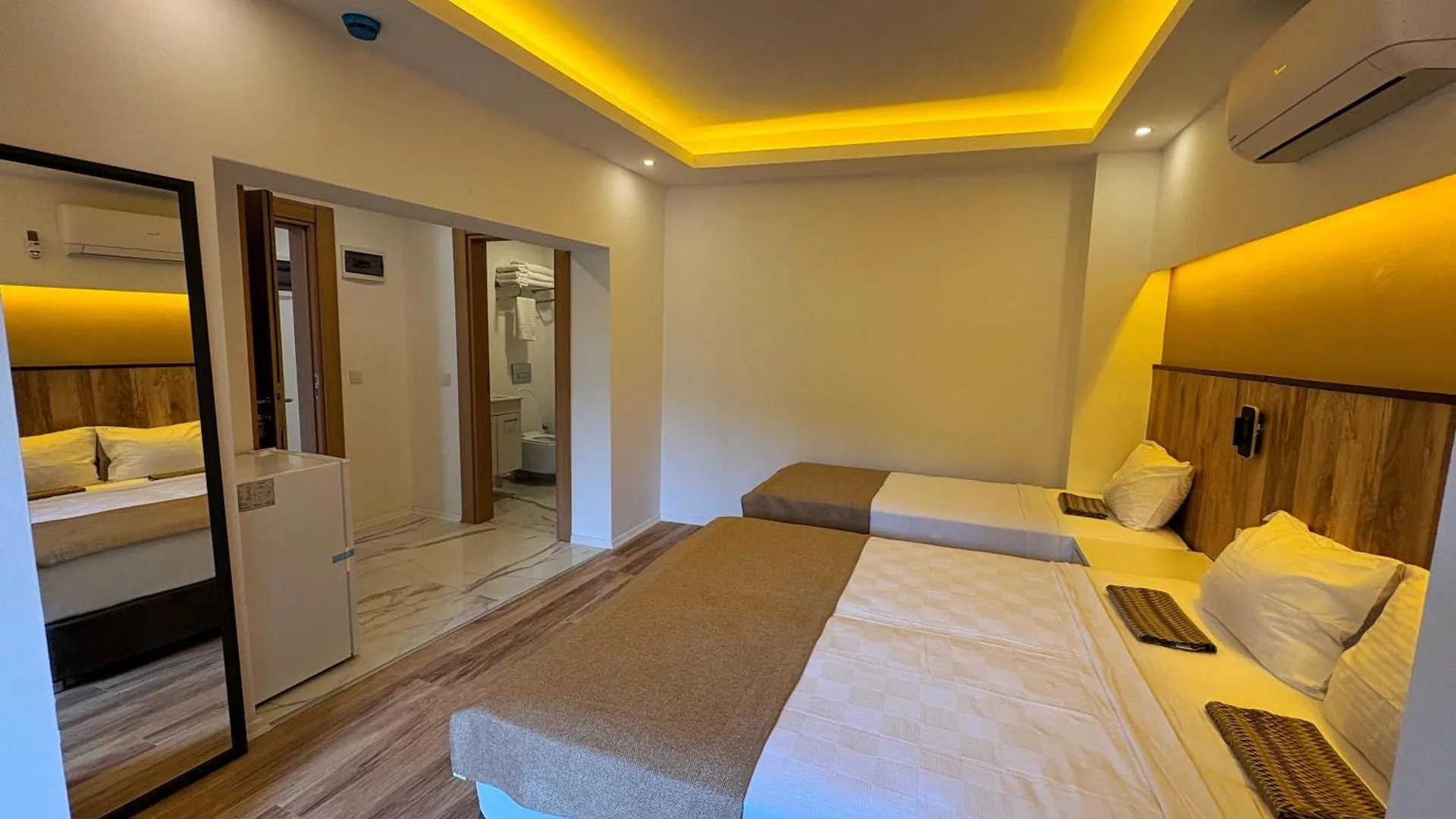 בודרום Loca Centre Hotel