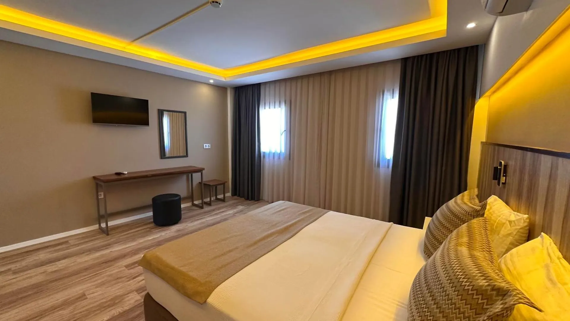בודרום Loca Centre Hotel 0*,